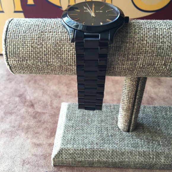 MICHAEL KORS LOVED AUTHENTIC BLACK & GOLD STAINLESS STEEL SLIM DESIGN WATCH - Picture 6 of 16
